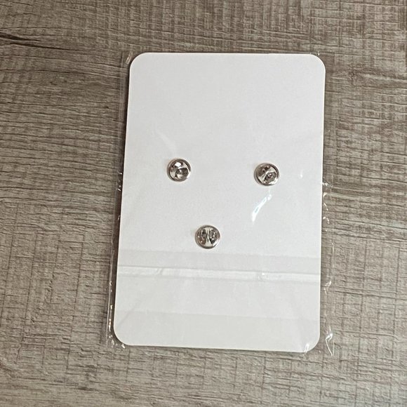 One Piece Burning Blood 3 Lapel Pin Set Gamestop Exclusive Luffy Sabo - Picture 2 of 2